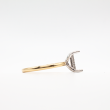 Load image into Gallery viewer, Two Tone Engagement Ring Setting