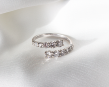 Load image into Gallery viewer, Graduated Diamond Wrap Ring
