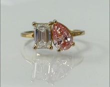 Load image into Gallery viewer, Toi-et-Moi Pink &amp; White Diamond Ring
