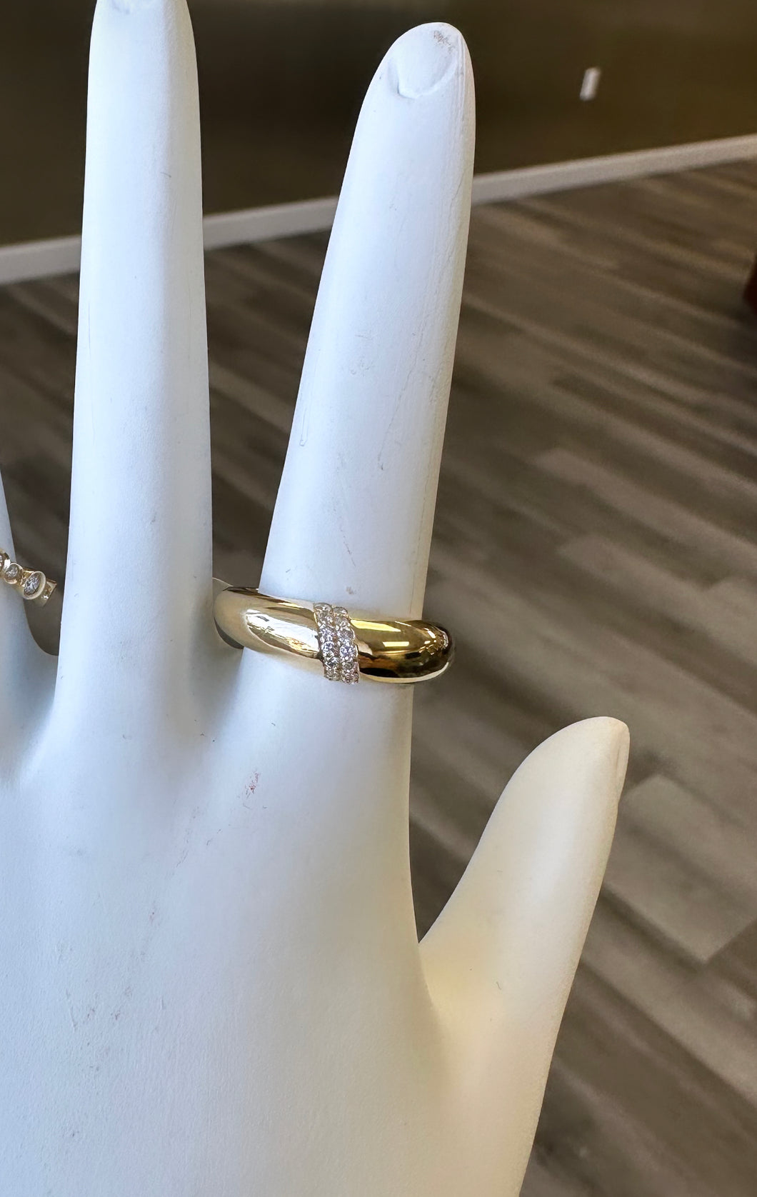Gold Bubble Dome Diamond Ring