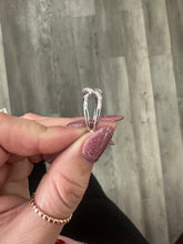 Load image into Gallery viewer, Diamond Link Ring
