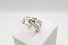 Load image into Gallery viewer, Criss-Cross Diamond Ring
